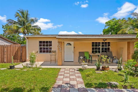 Real estate property located at 6233 Rodman St, Broward, Beverly Park, Hollywood, FL