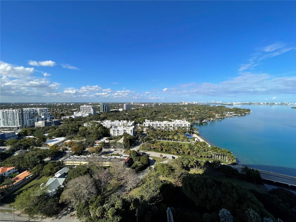 Real estate property located at 601 36th St #2109, Miami-dade, Blue Condo, Miami, FL