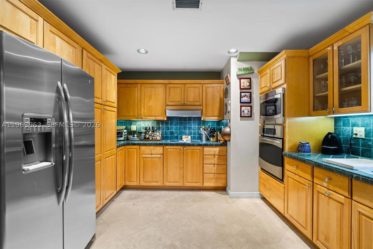 Real estate property located at 1255 Algardi Ave, Miami-dade, Coral Gables Country Club, Coral Gables, FL