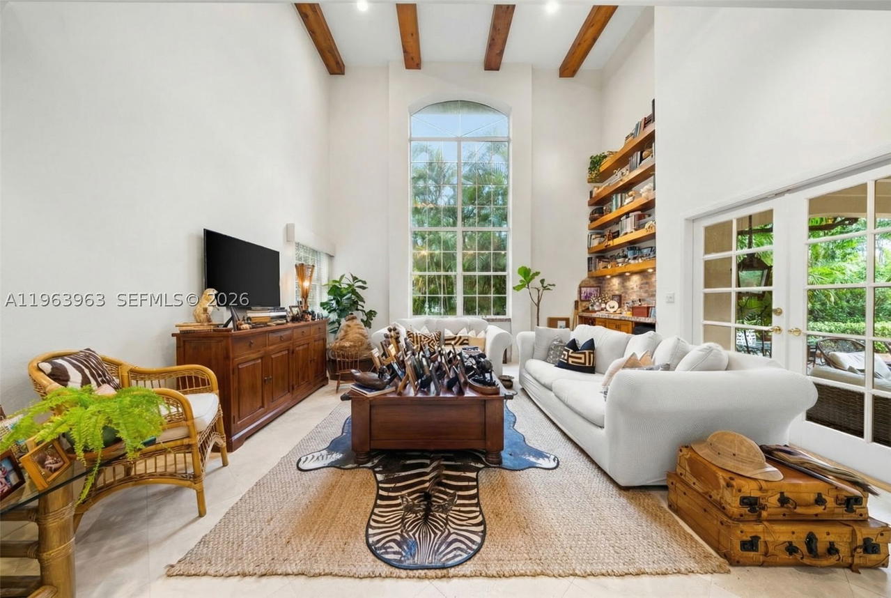 Real estate property located at 1255 Algardi Ave, Miami-dade, Coral Gables Country Club, Coral Gables, FL