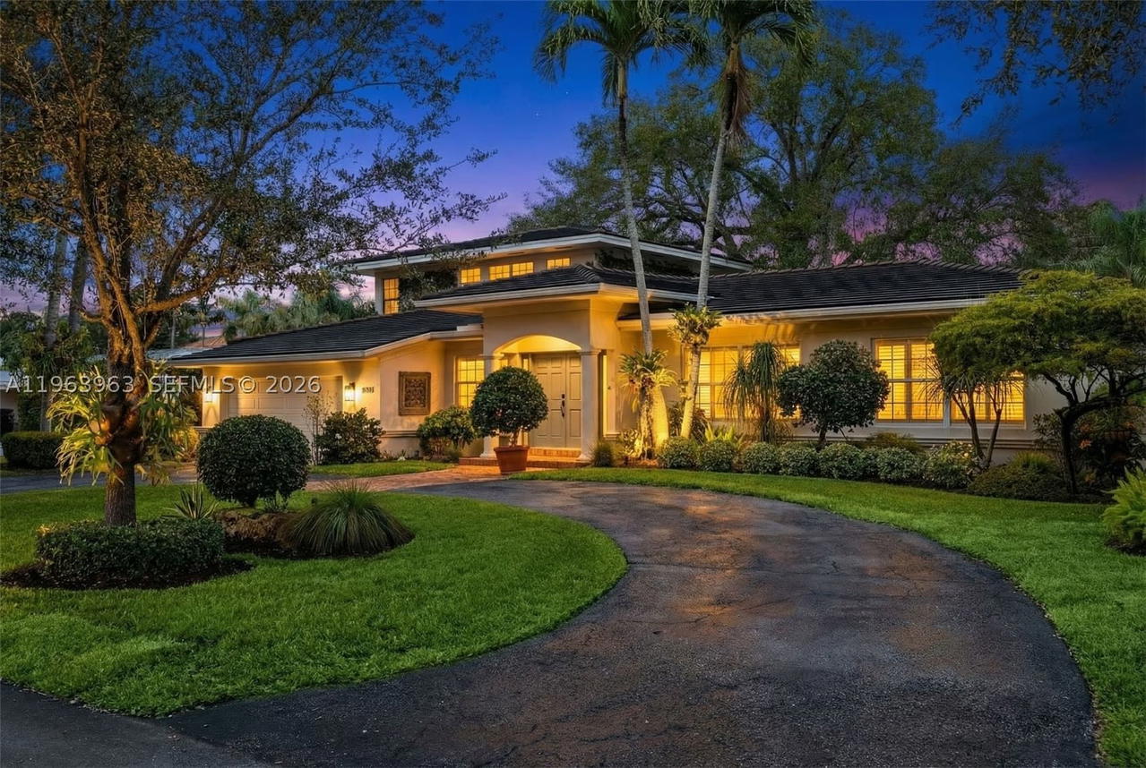 Real estate property located at 1255 Algardi Ave, Miami-dade, Coral Gables Country Club, Coral Gables, FL