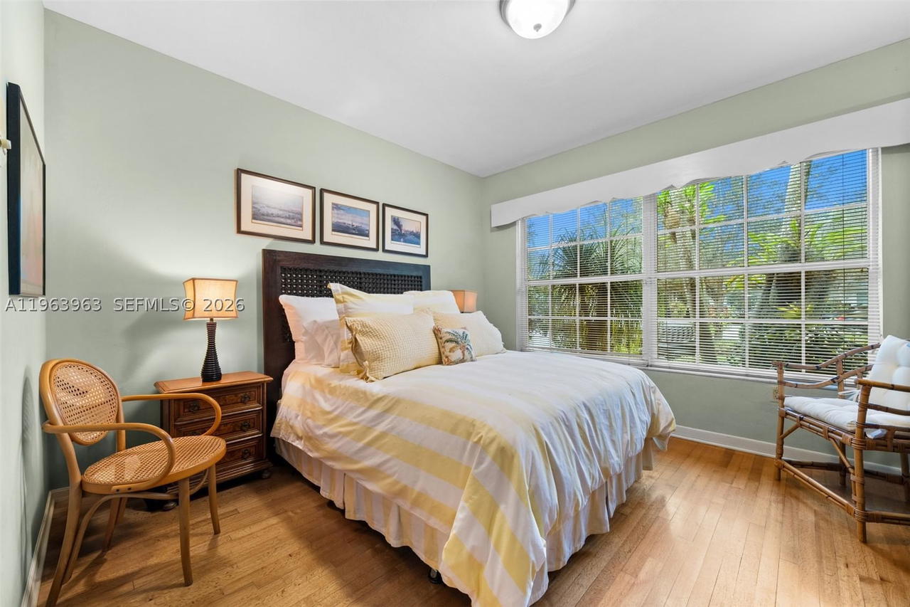 Real estate property located at 1255 Algardi Ave, Miami-dade, Coral Gables Country Club, Coral Gables, FL