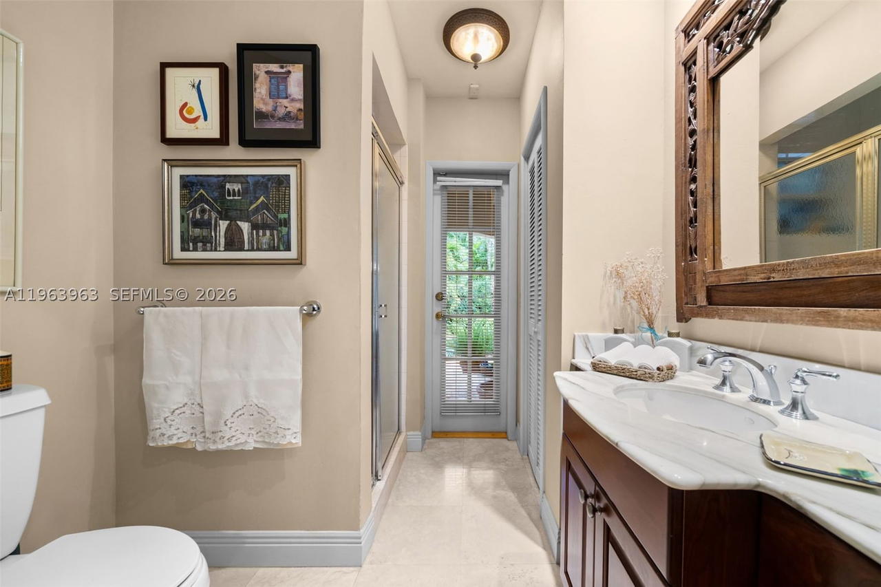 Real estate property located at 1255 Algardi Ave, Miami-dade, Coral Gables Country Club, Coral Gables, FL