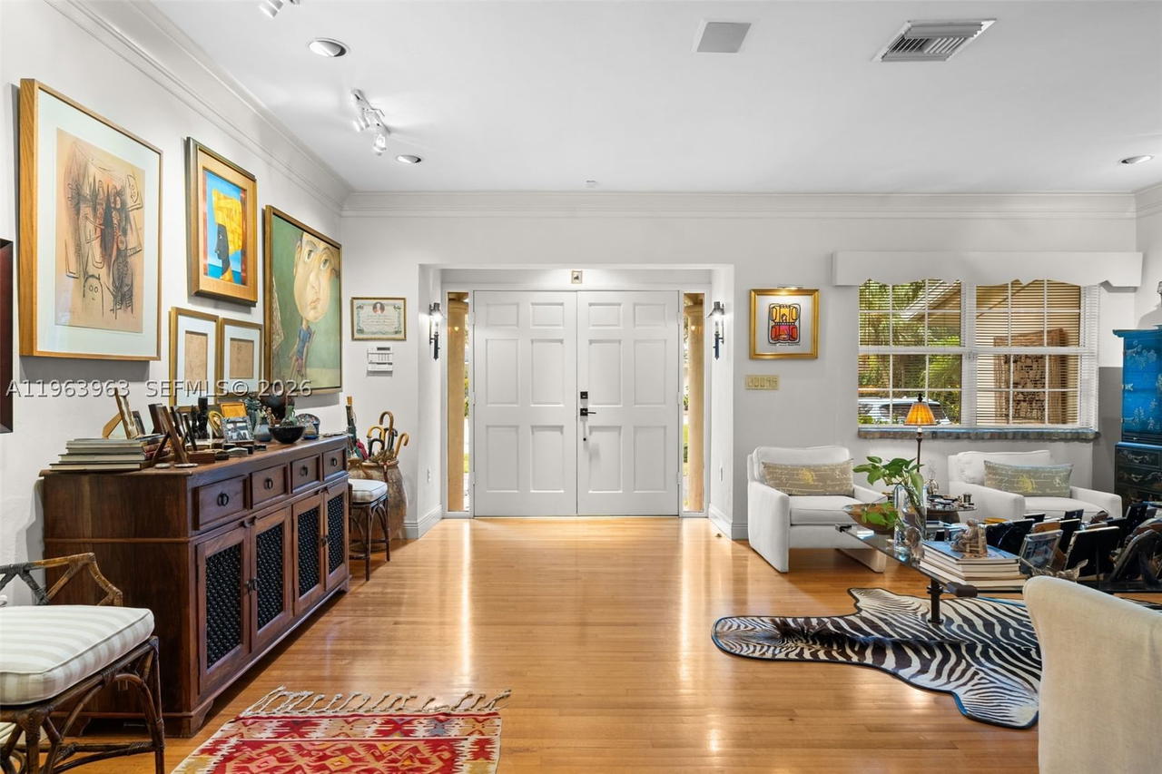 Real estate property located at 1255 Algardi Ave, Miami-dade, Coral Gables Country Club, Coral Gables, FL