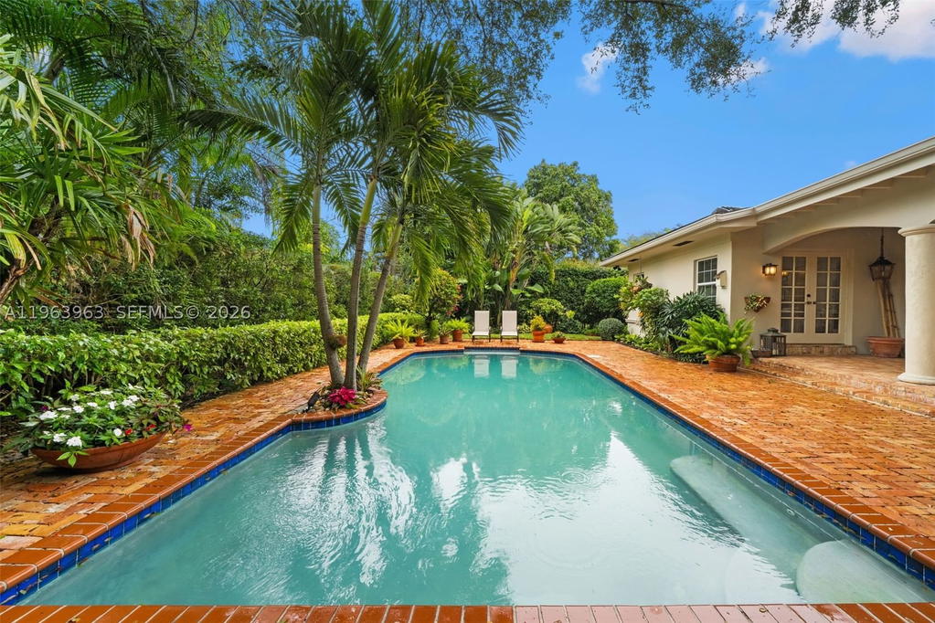 Real estate property located at 1255 Algardi Ave, Miami-dade, Coral Gables Country Club, Coral Gables, FL