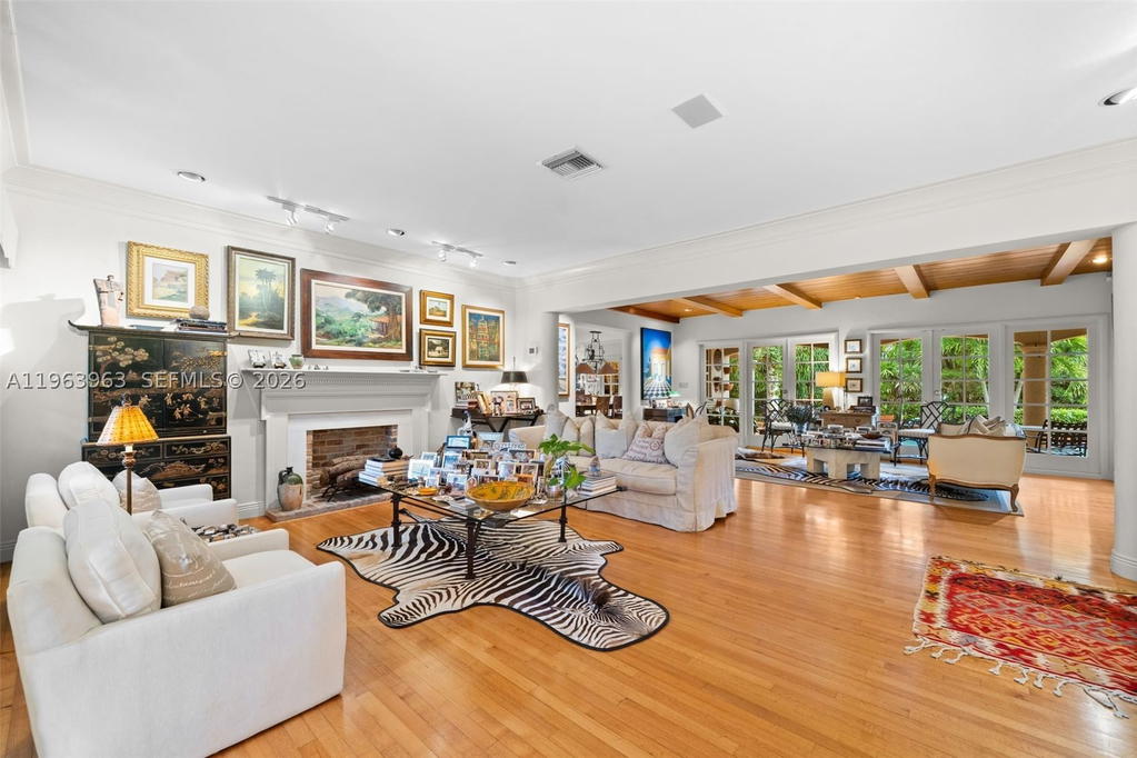 Real estate property located at 1255 Algardi Ave, Miami-dade, Coral Gables Country Club, Coral Gables, FL