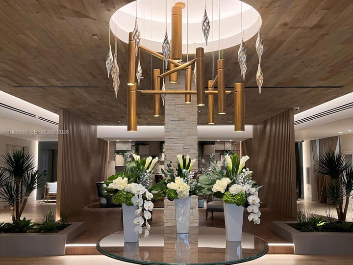 Real estate property located at 2301 Collins Ave #543, Miami-dade, Roney Palace Condo, Miami Beach, FL