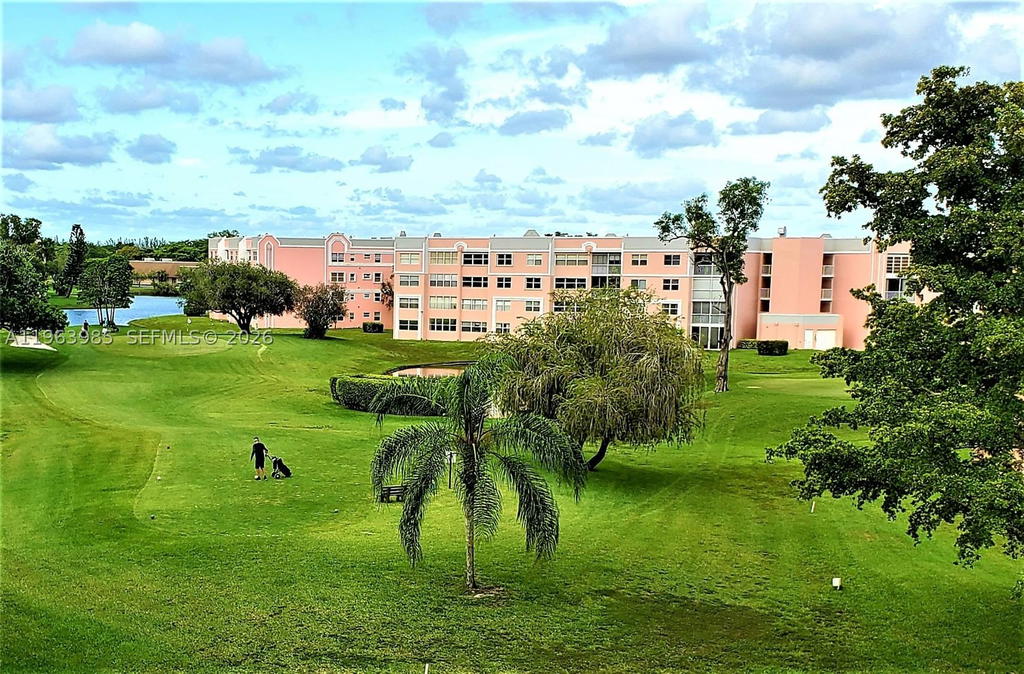 Real estate property located at 10456 24th Pl #206, Broward, Sunrise Lakes 210 Condo, Sunrise, FL