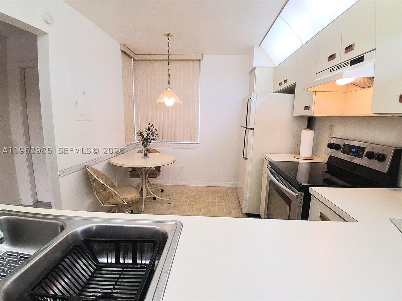 Real estate property located at 10456 24th Pl #206, Broward, Sunrise Lakes 210 Condo, Sunrise, FL