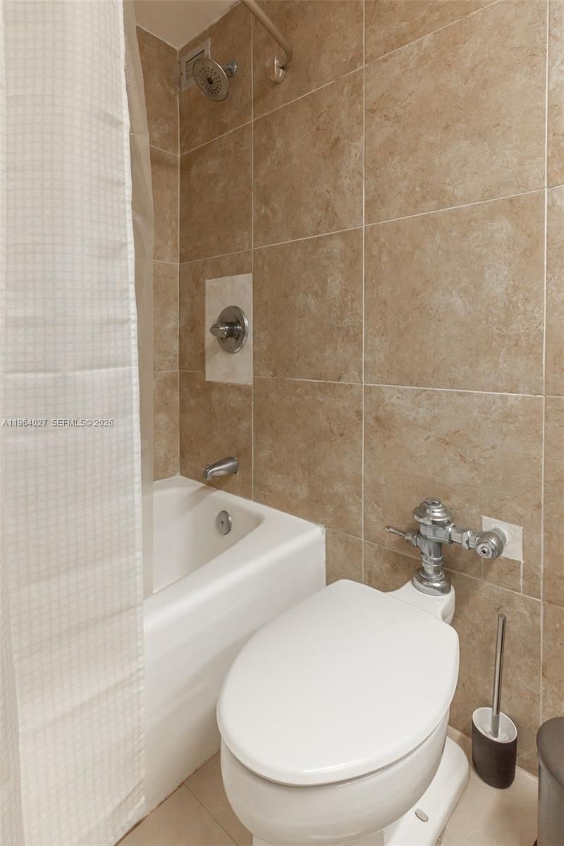 Real estate property located at 5445 Collins Ave #1623, Miami-dade, Castle Beach Club Condo, Miami Beach, FL