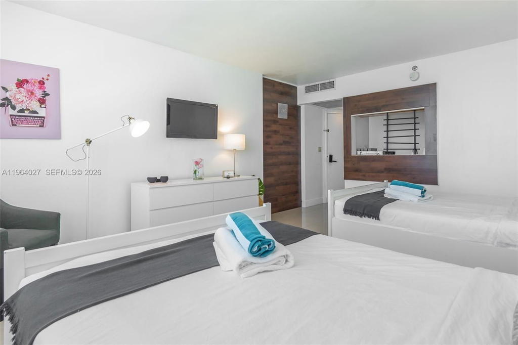 Real estate property located at 5445 Collins Ave #1623, Miami-dade, Castle Beach Club Condo, Miami Beach, FL