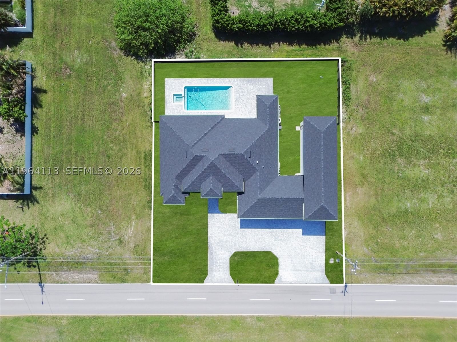 Real estate property located at 302 EL DORADO BLVD, Lee, Cape Coral, Cape Coral, FL