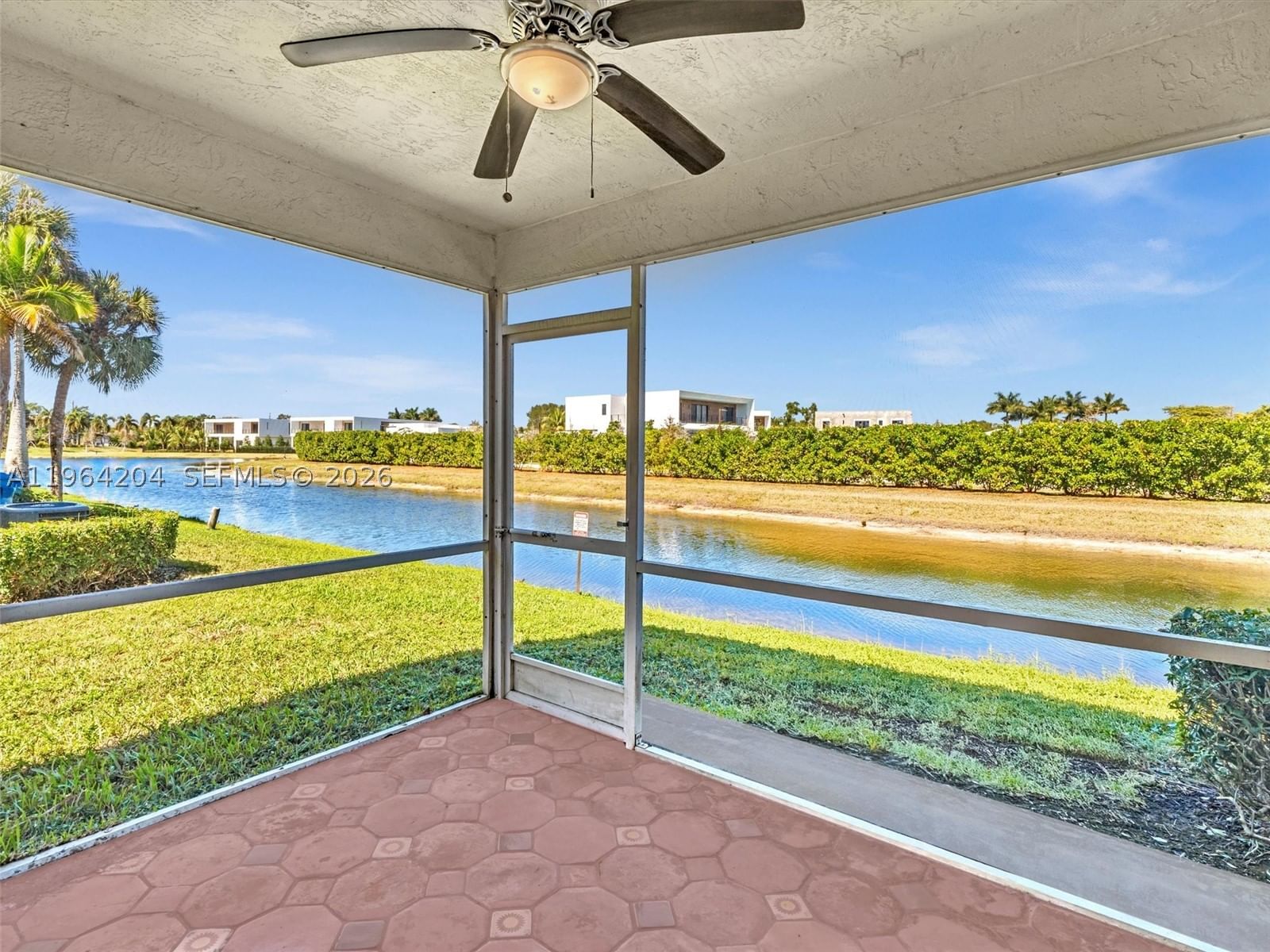 Real estate property located at 60 Key West Ct #60, Broward, Coconuts At Bonaventure, Weston, FL