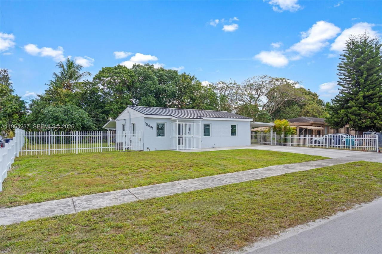 Real estate property located at 15401 28th Ct, Miami-dade, Guava Grove Estates 1st A, Miami Gardens, FL