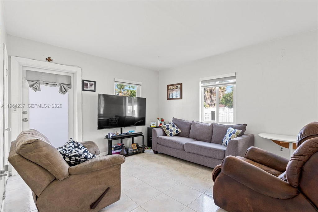 Real estate property located at 15401 28th Ct, Miami-dade, Guava Grove Estates 1st A, Miami Gardens, FL