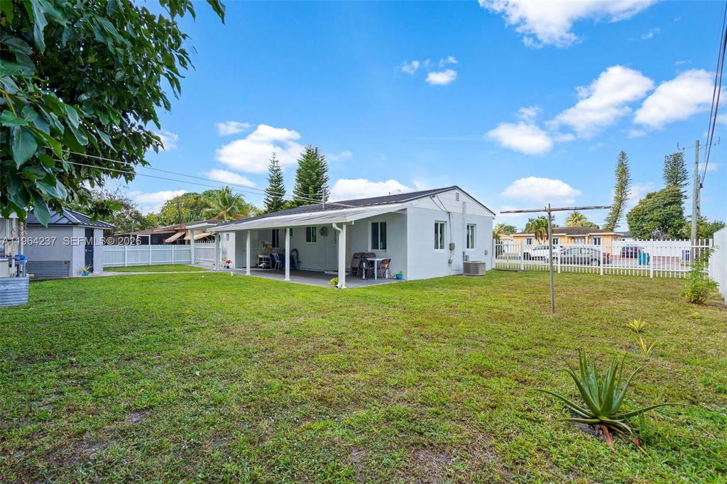 Real estate property located at 15401 28th Ct, Miami-dade, Guava Grove Estates 1st A, Miami Gardens, FL