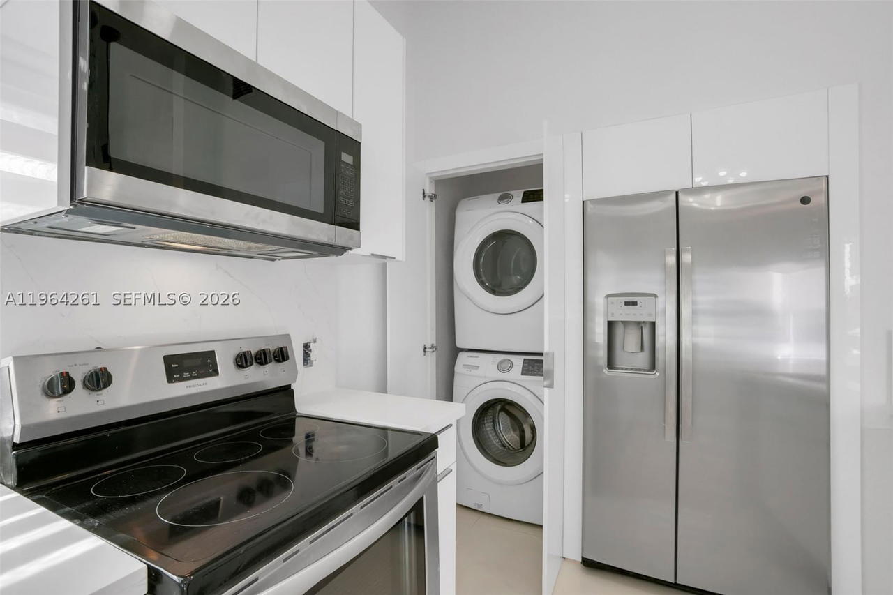 Real estate property located at 1820 25th Ave, Miami-dade, Grapeland, Miami, FL