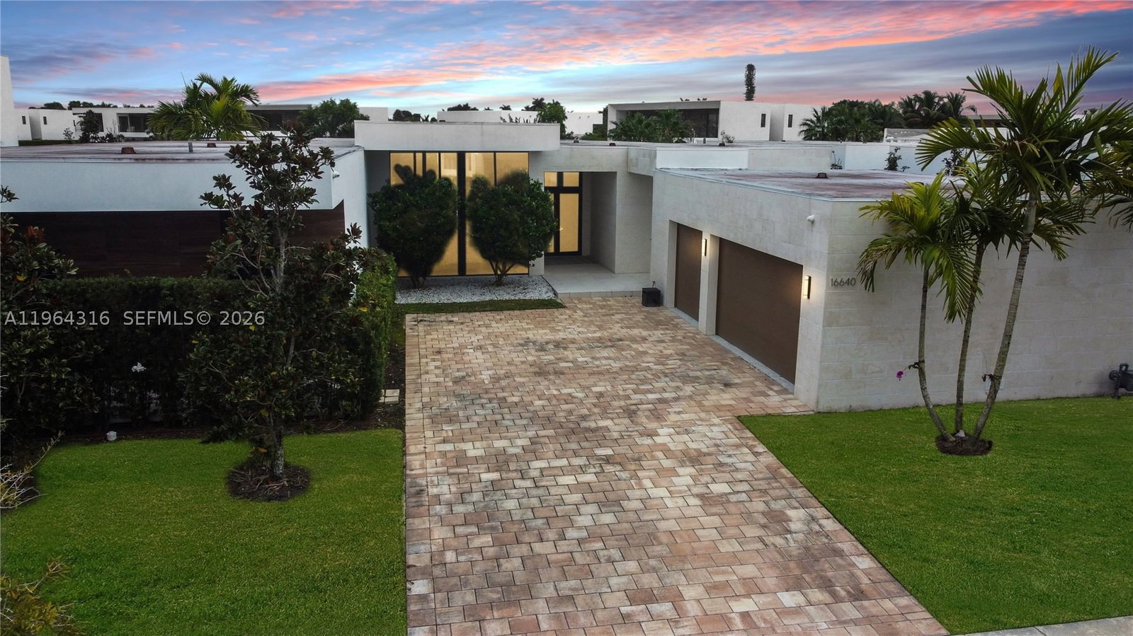 Real estate property located at 16640 Sunset Way, Broward, Weston Estates, Weston, FL