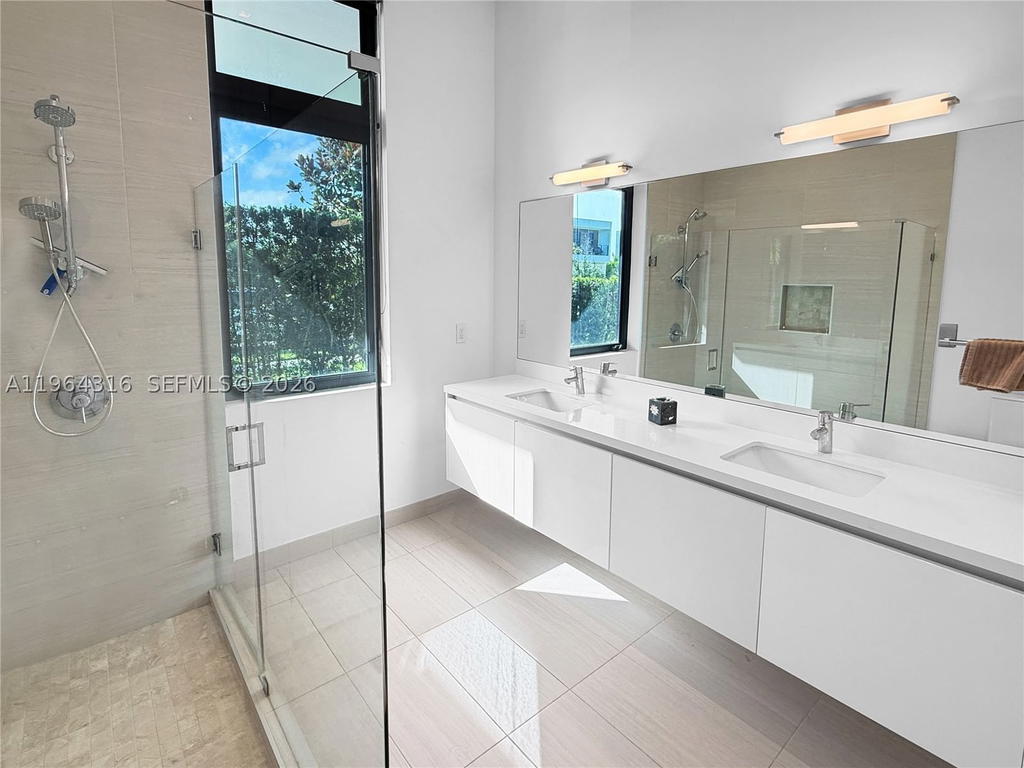 Real estate property located at 16640 Sunset Way, Broward, Weston Estates, Weston, FL