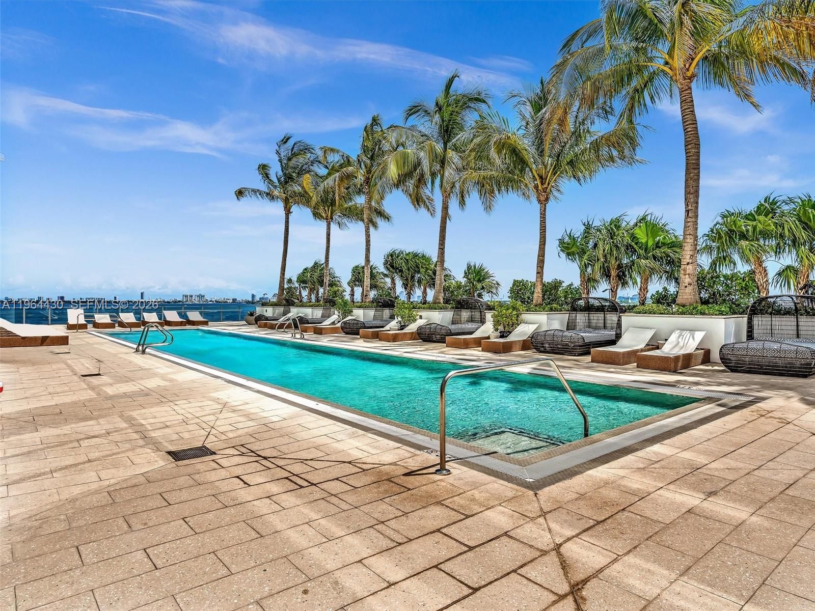 Real estate property located at 2900 7th Ave #3307, Miami-dade, Biscayne Beach Condo, Miami, FL