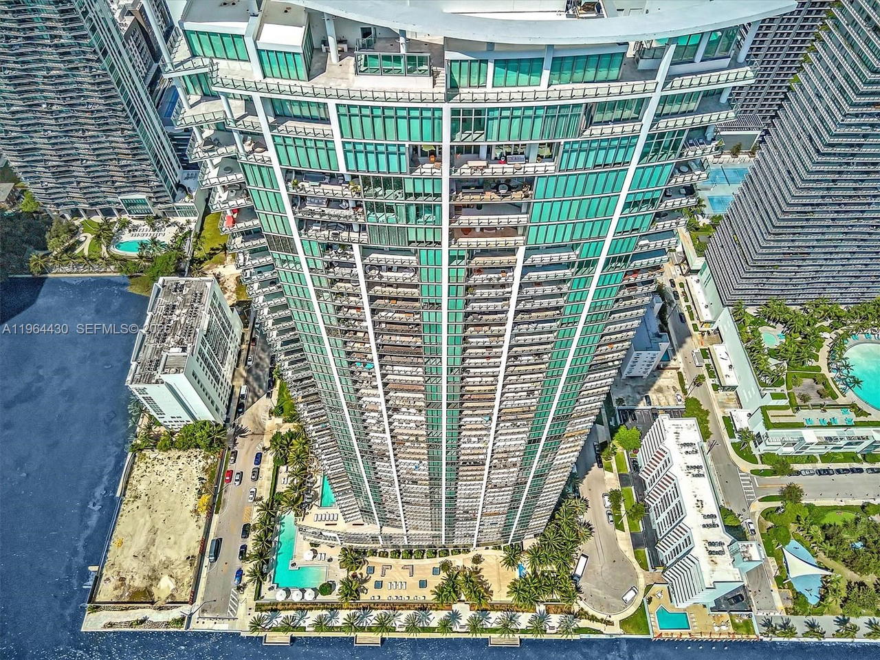 Real estate property located at 2900 7th Ave #3307, Miami-dade, Biscayne Beach Condo, Miami, FL