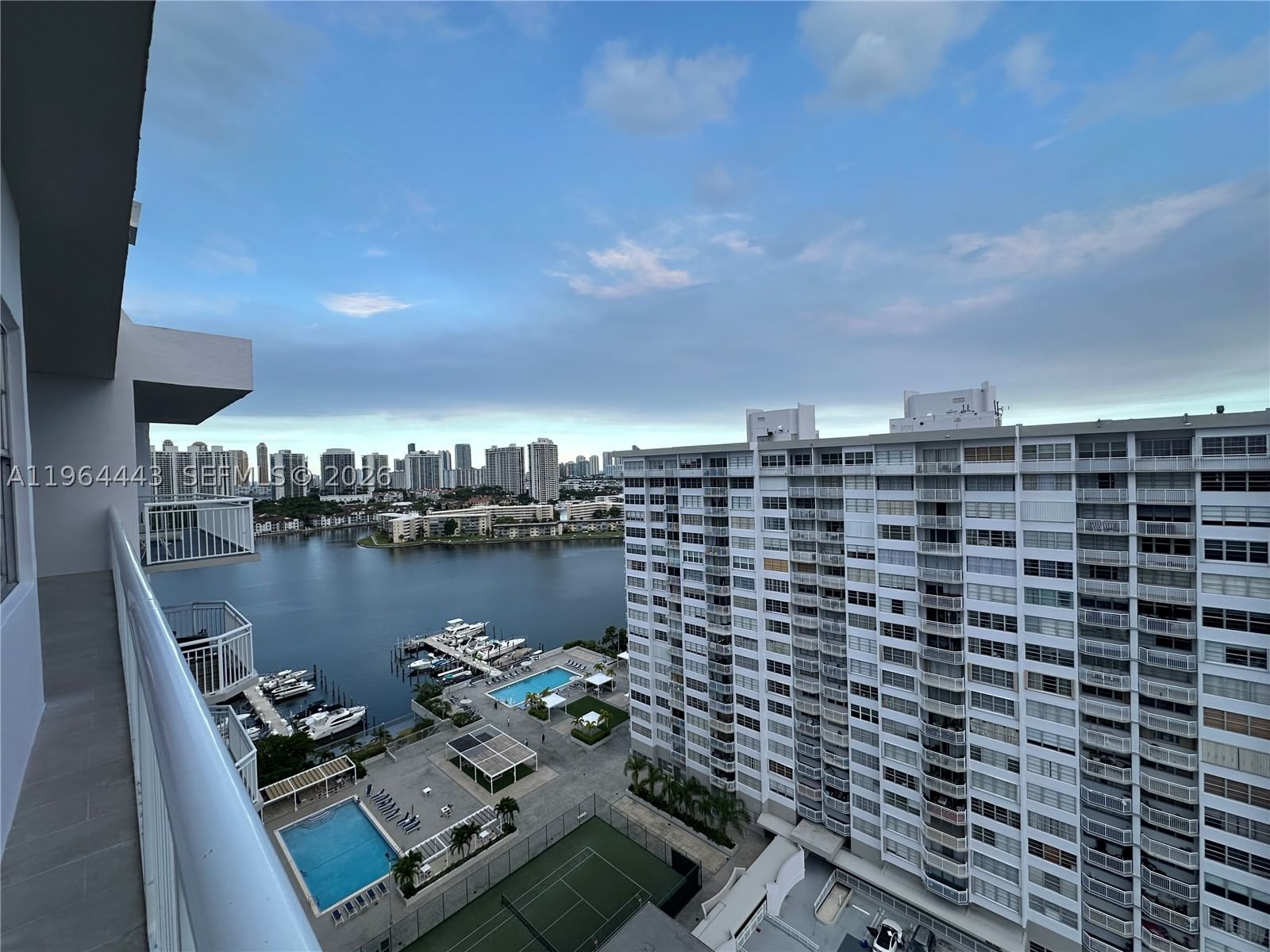Real estate property located at 18051 Biscayne Blvd PH05, Miami-dade, Del Prado Marina, Aventura, FL
