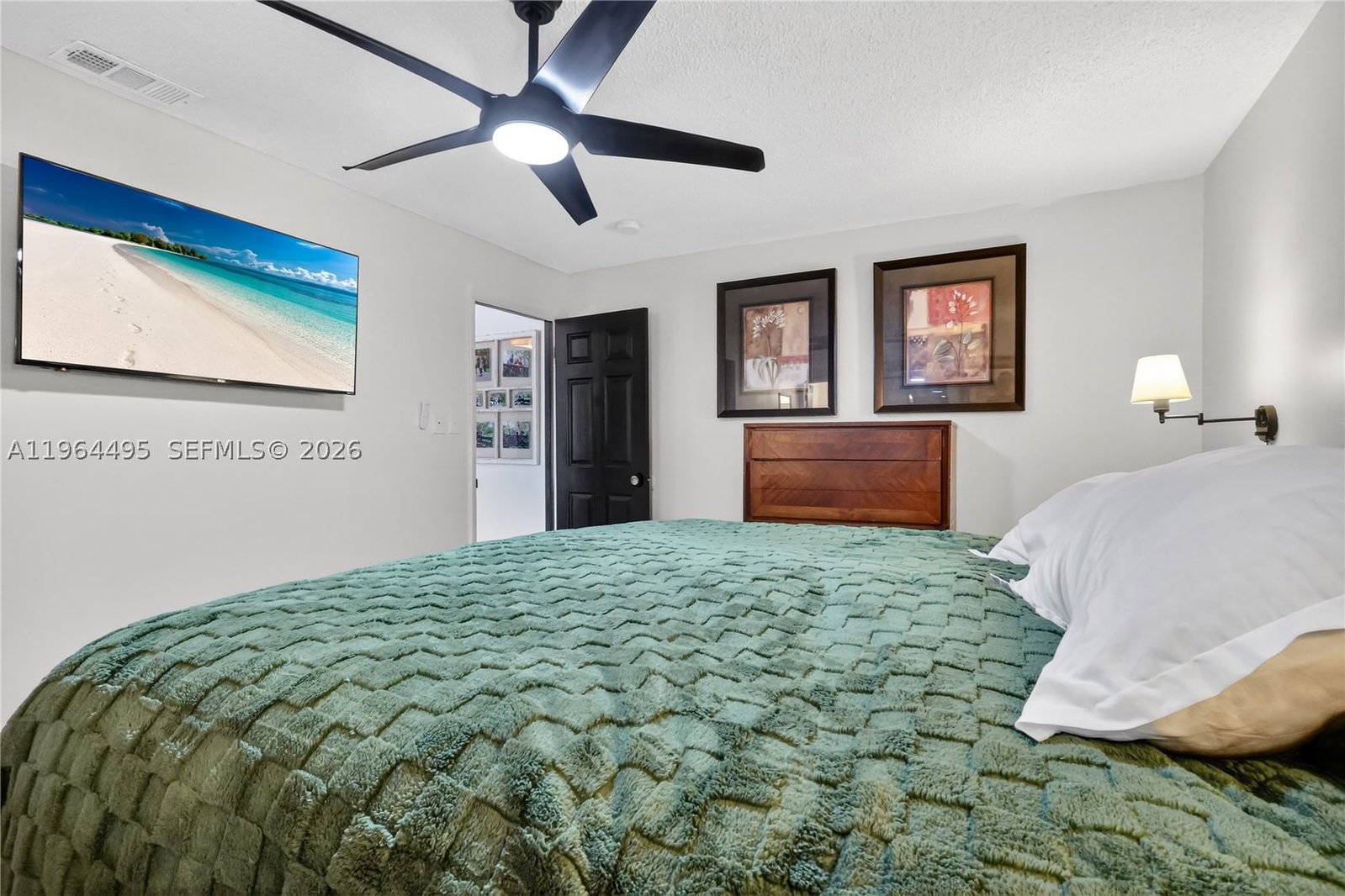 Real estate property located at 9401 81st Ct, Broward, Westwood Community 5, Tamarac, FL