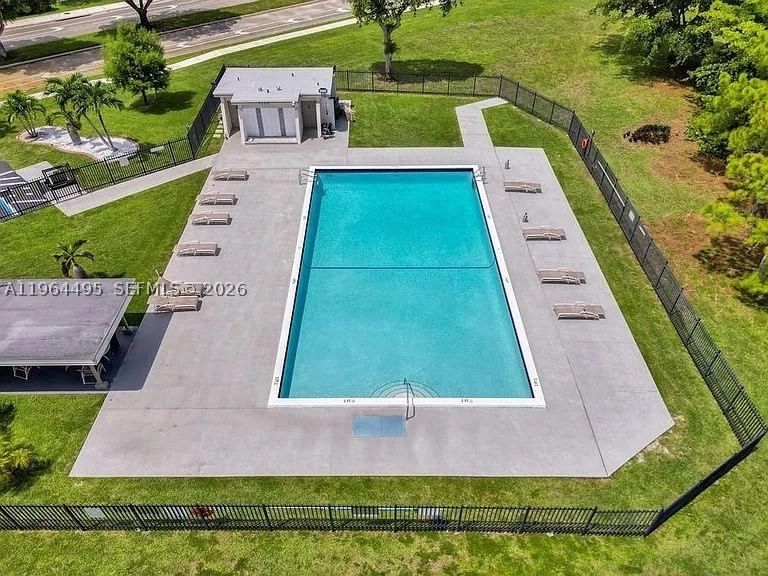 Real estate property located at 9401 81st Ct, Broward, Westwood Community 5, Tamarac, FL