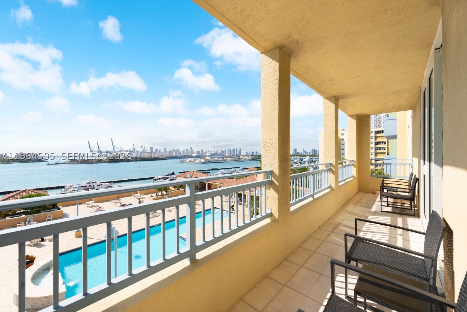 Real estate property located at 90 Alton Rd #902, Miami-dade, Yacht Club At Portofino C, Miami Beach, FL