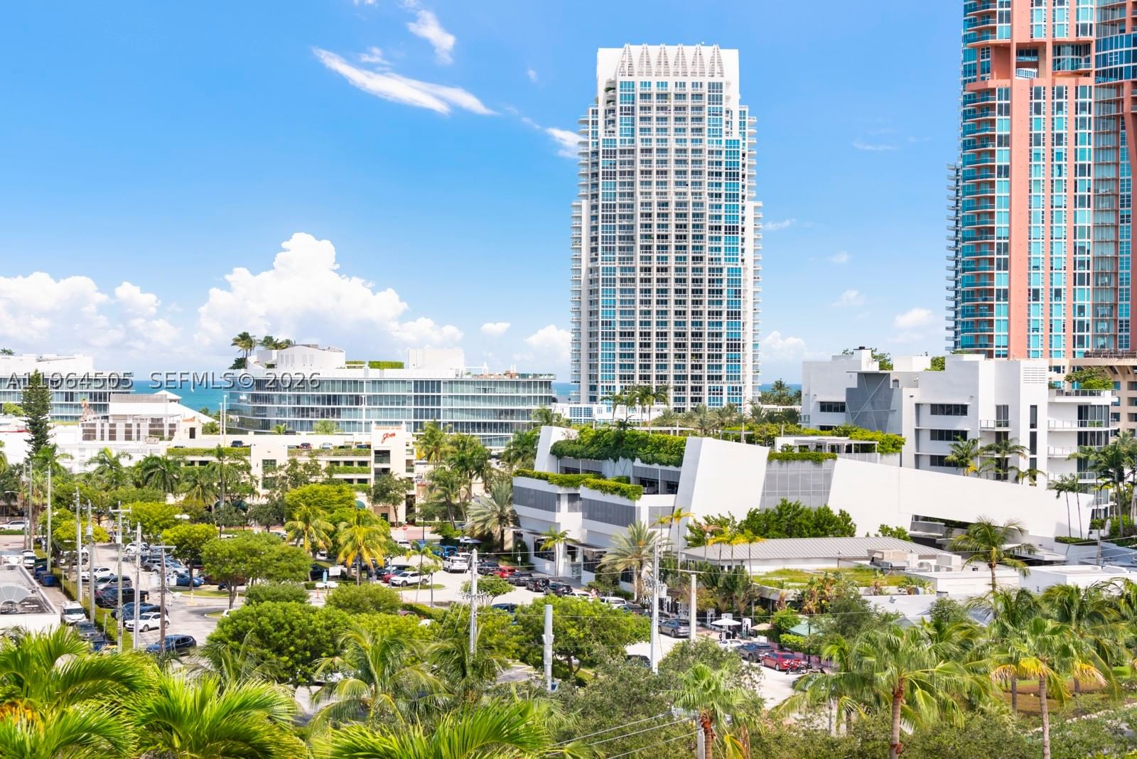 Real estate property located at 90 Alton Rd #902, Miami-dade, Yacht Club At Portofino C, Miami Beach, FL