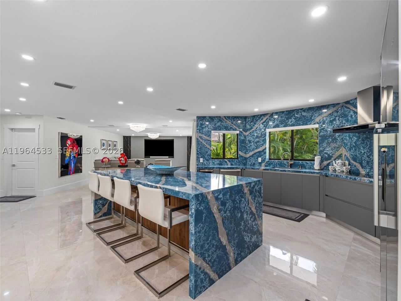 Real estate property located at 6180 Pine Tree Dr, Miami-dade, Beach View Addn, Miami Beach, FL