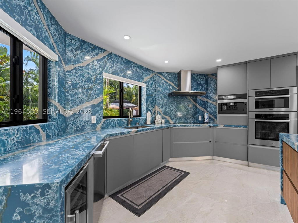 Real estate property located at 6180 Pine Tree Dr, Miami-dade, Beach View Addn, Miami Beach, FL