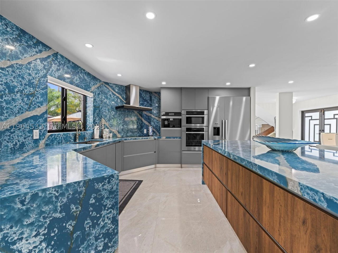 Real estate property located at 6180 Pine Tree Dr, Miami-dade, Beach View Addn, Miami Beach, FL