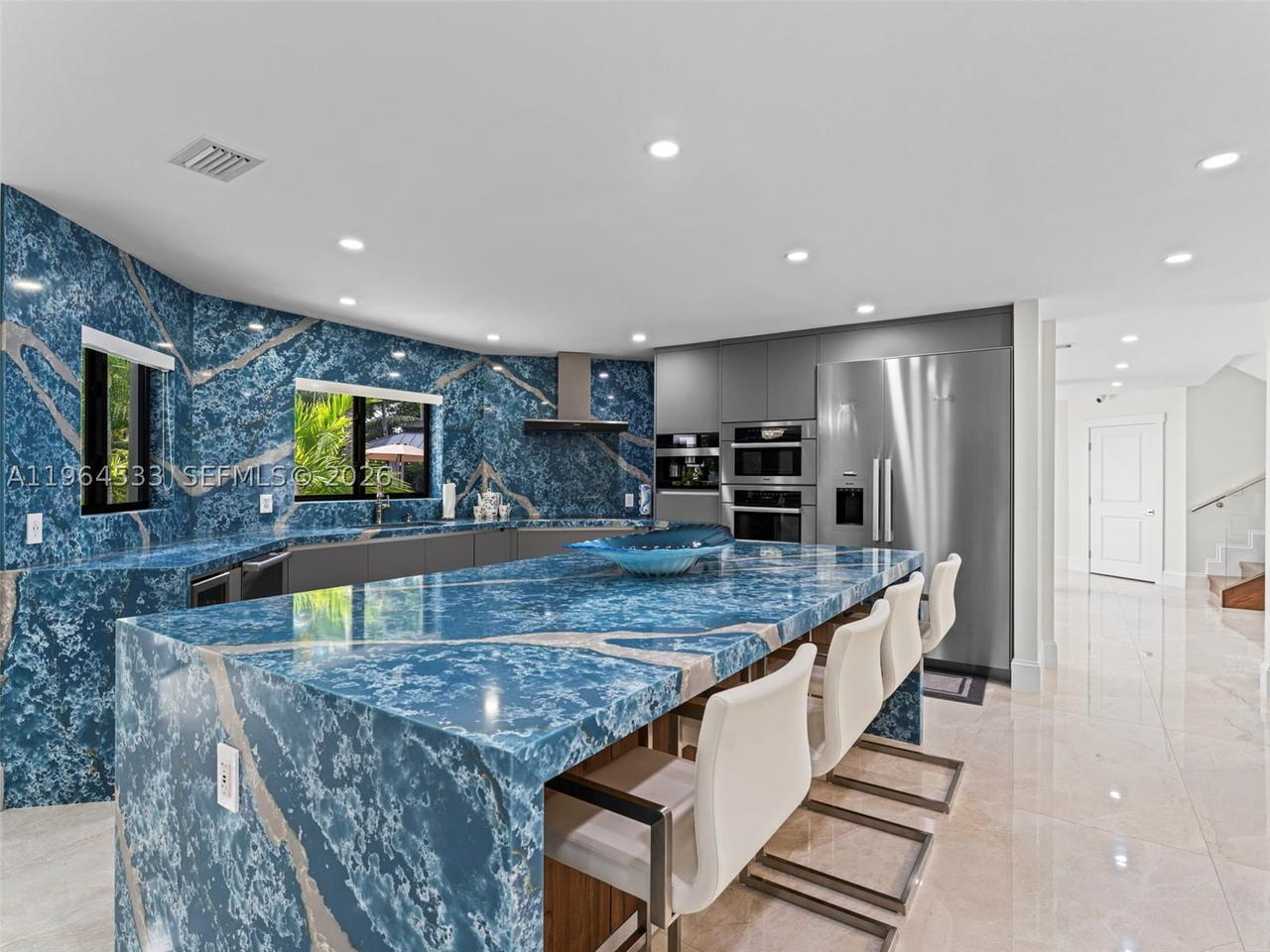 Real estate property located at 6180 Pine Tree Dr, Miami-dade, Beach View Addn, Miami Beach, FL
