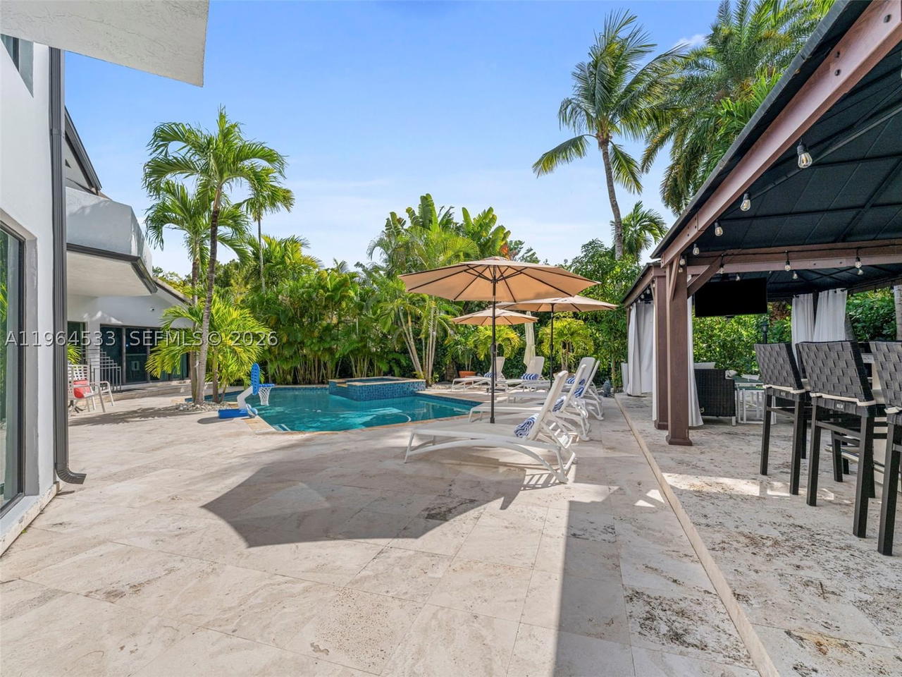 Real estate property located at 6180 Pine Tree Dr, Miami-dade, Beach View Addn, Miami Beach, FL