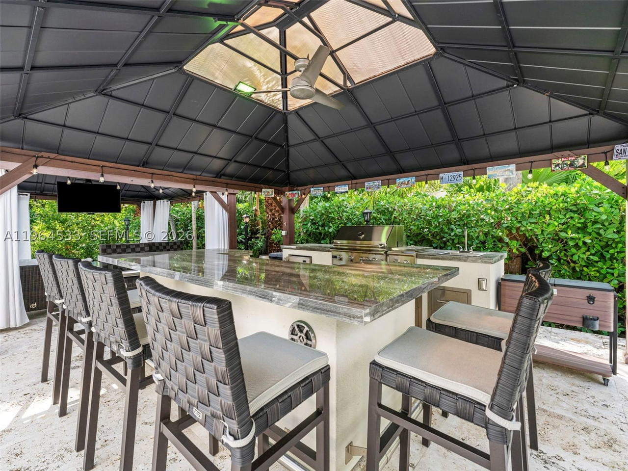 Real estate property located at 6180 Pine Tree Dr, Miami-dade, Beach View Addn, Miami Beach, FL