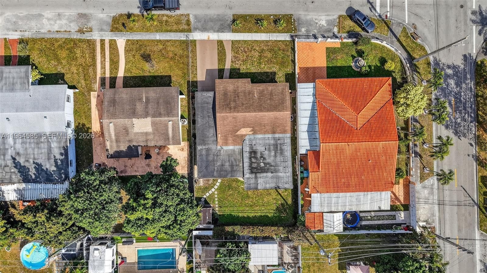 Real estate property located at 1010 33rd Pl, Miami-dade, None, Hialeah, FL