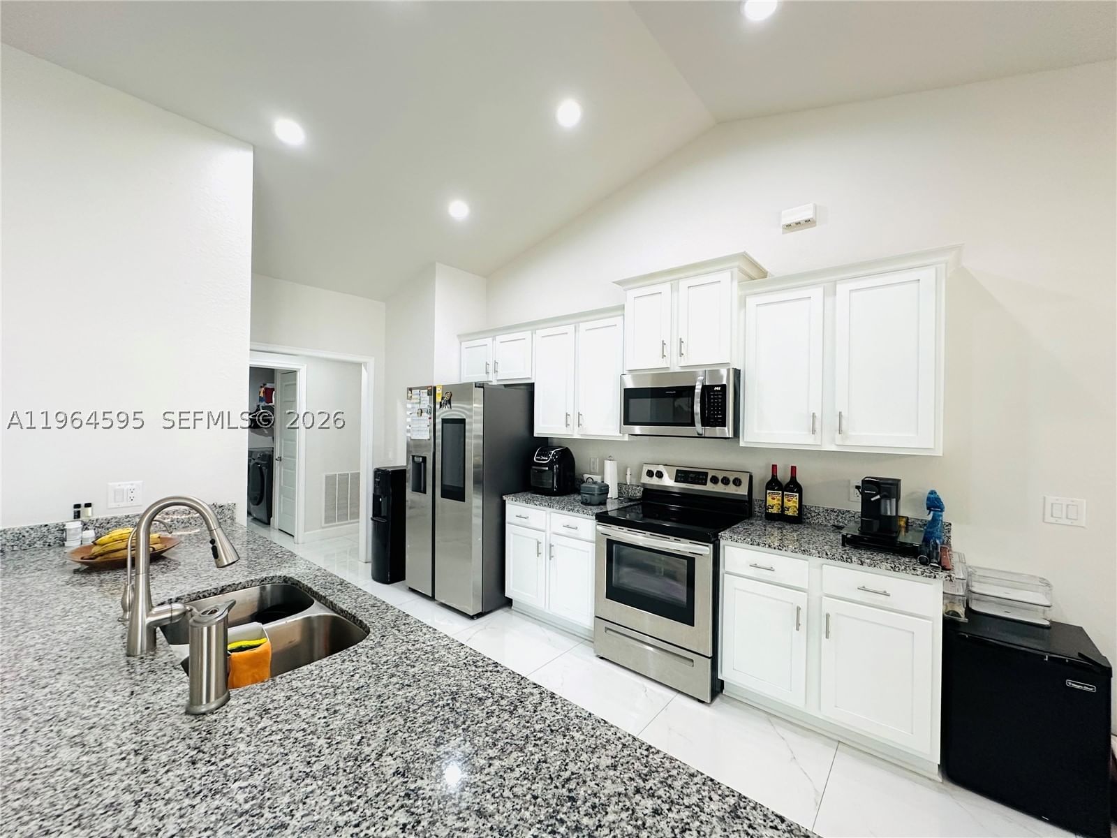 Real estate property located at 1137 4th PL, Lee, Cape Coral, Cape Coral, FL