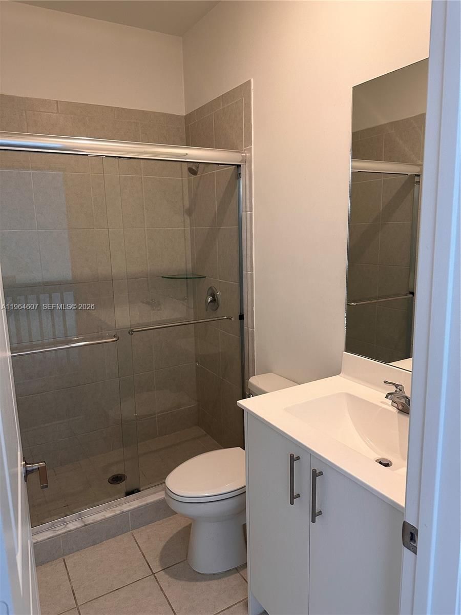 Real estate property located at 623 13th St Cir, Miami-dade, Miami Land And Developmen, Homestead, FL