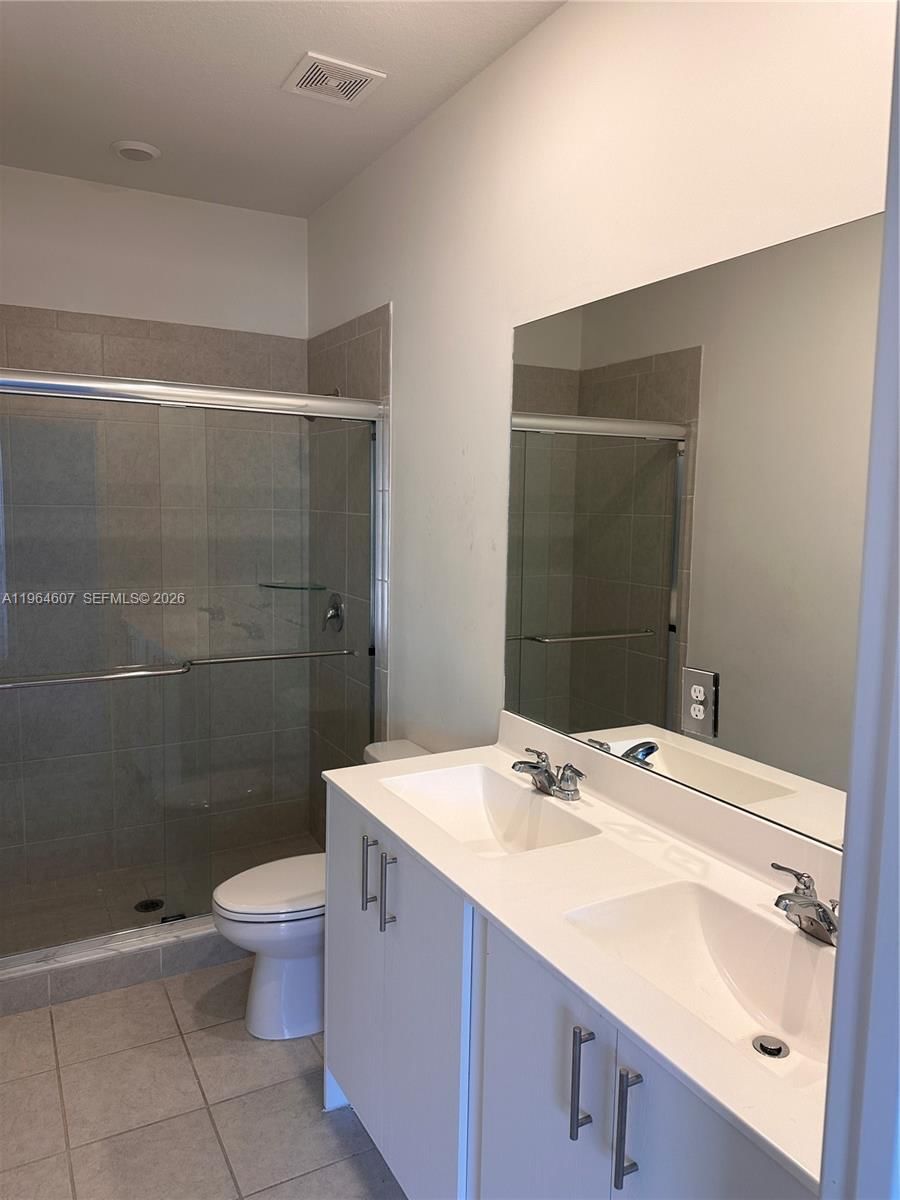 Real estate property located at 623 13th St Cir, Miami-dade, Miami Land And Developmen, Homestead, FL