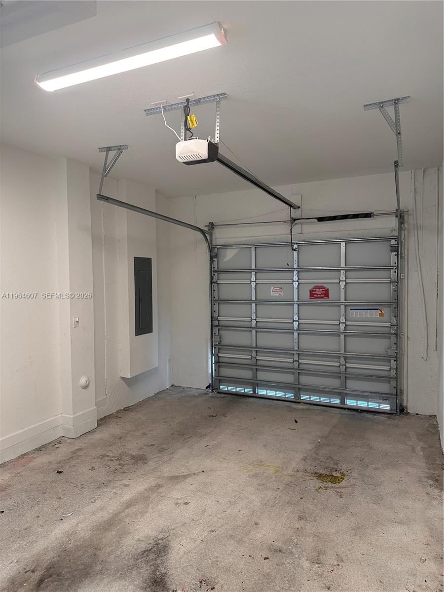 Real estate property located at 623 13th St Cir, Miami-dade, Miami Land And Developmen, Homestead, FL