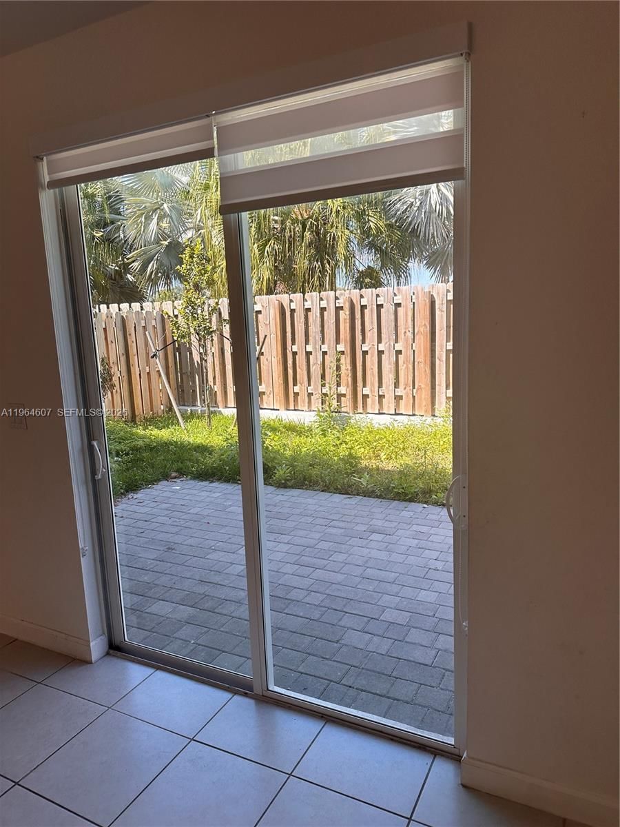 Real estate property located at 623 13th St Cir, Miami-dade, Miami Land And Developmen, Homestead, FL