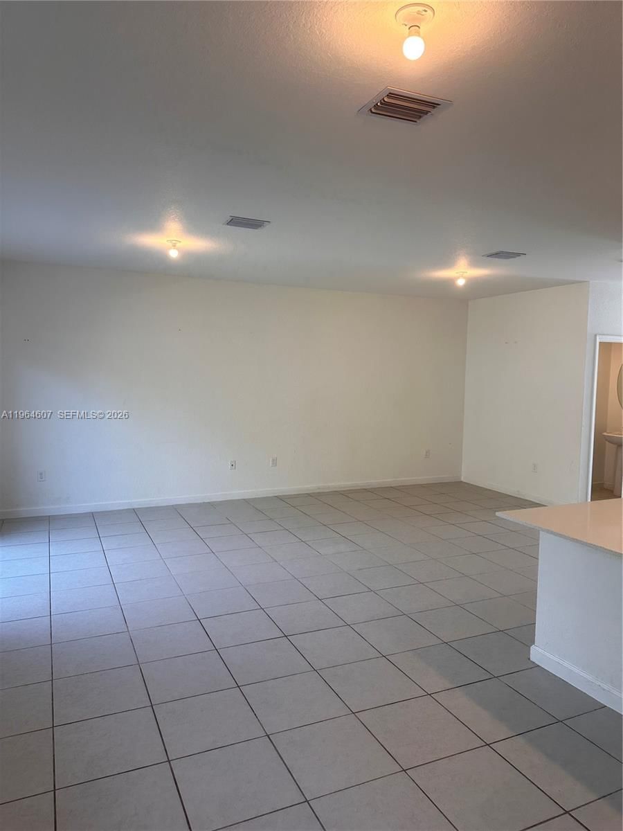 Real estate property located at 623 13th St Cir, Miami-dade, Miami Land And Developmen, Homestead, FL
