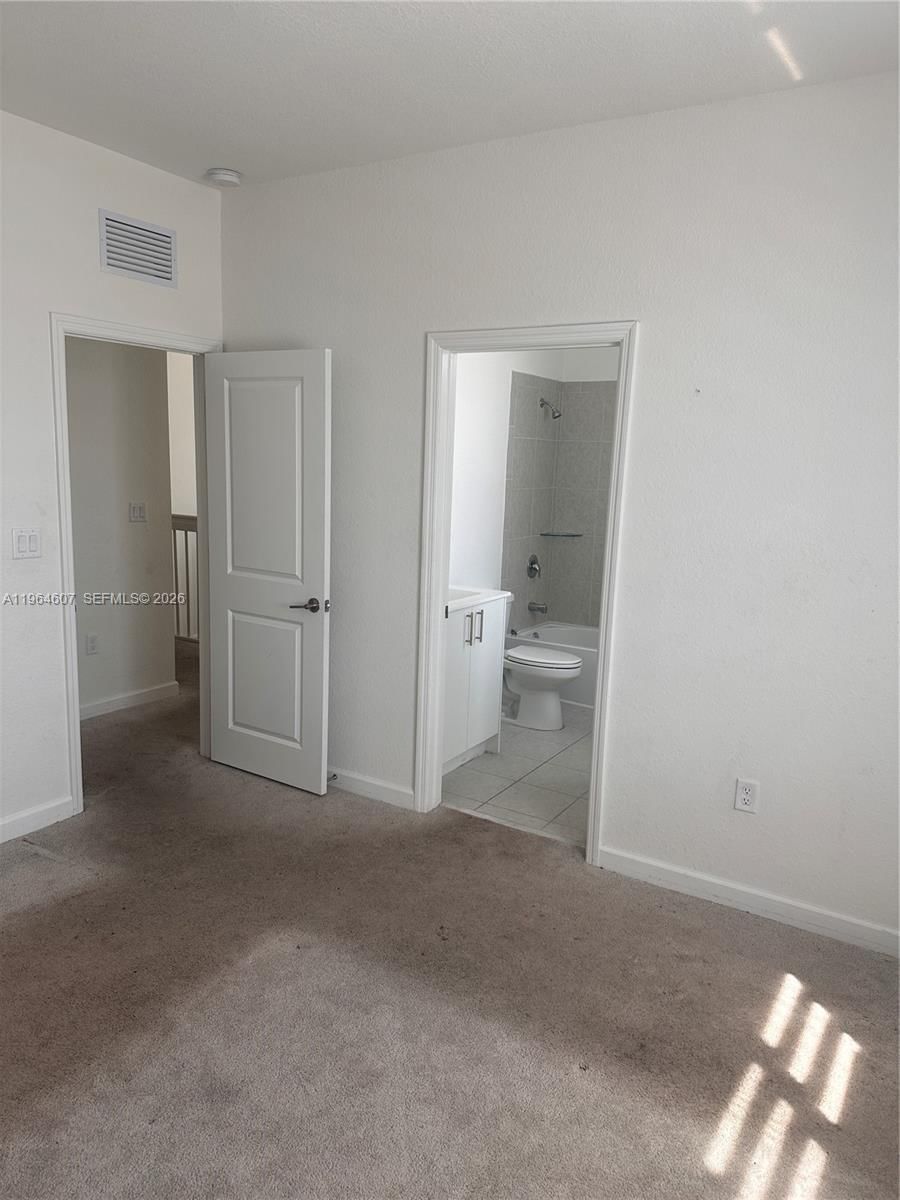 Real estate property located at 623 13th St Cir, Miami-dade, Miami Land And Developmen, Homestead, FL