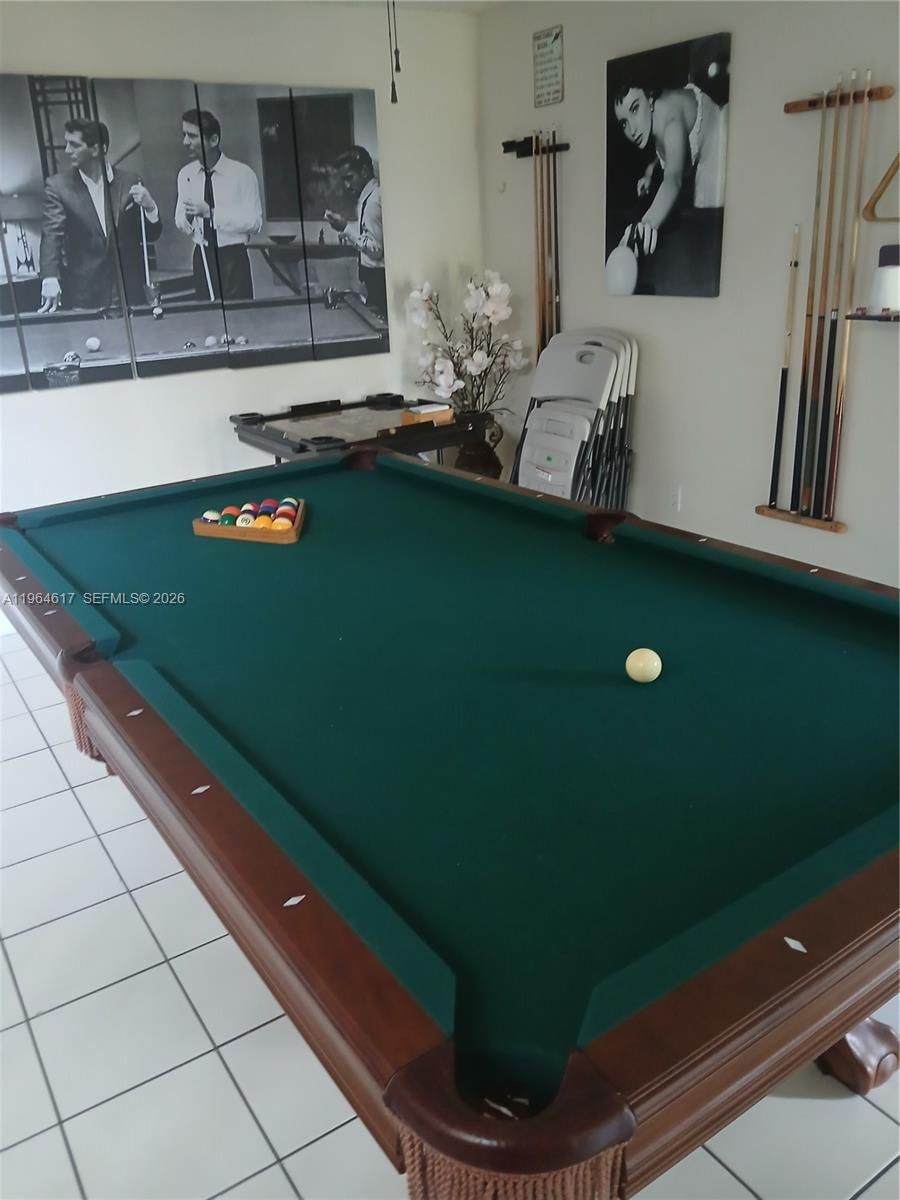 Real estate property located at 10005 223rd Ln, Miami-dade, Lakes By The Bay Sec 6, Cutler Bay, FL