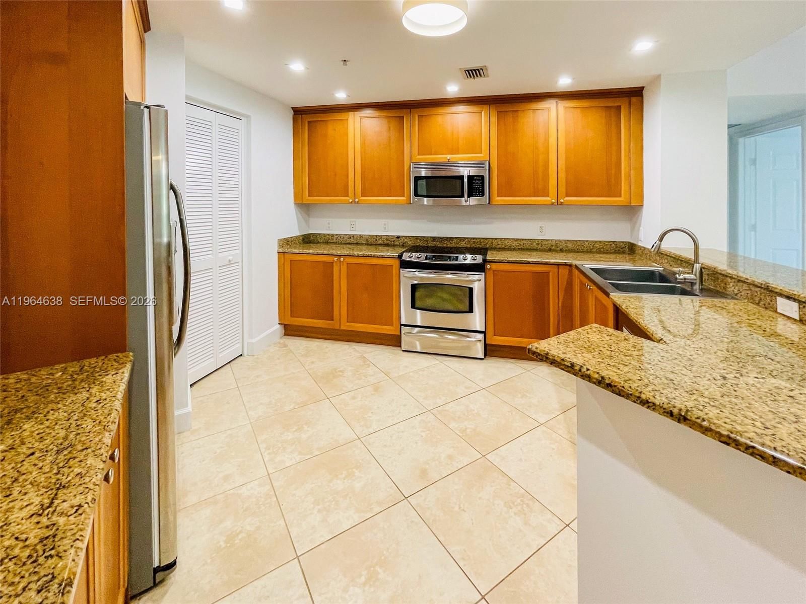 Real estate property located at 55 Merrick Way #715, Miami-dade, 55 Merrick Condo, Coral Gables, FL