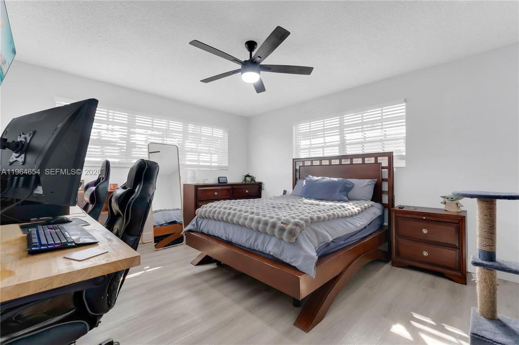Real estate property located at 16895 4th Pl, Miami-dade, Seaboard Park, North Miami Beach, FL