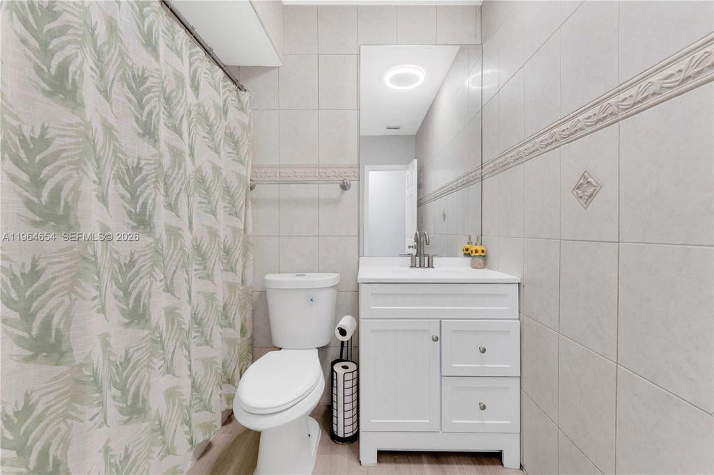 Real estate property located at 16895 4th Pl, Miami-dade, Seaboard Park, North Miami Beach, FL