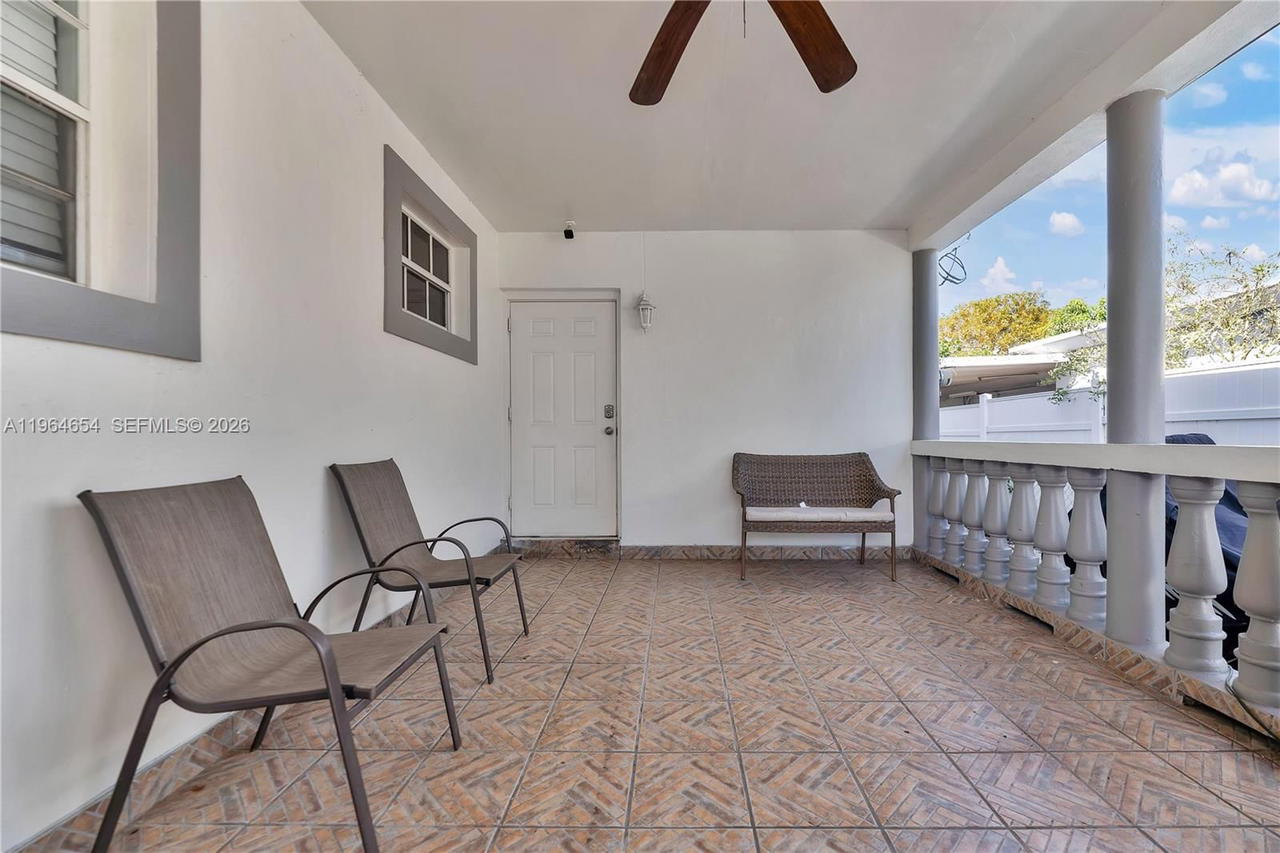 Real estate property located at 16895 4th Pl, Miami-dade, Seaboard Park, North Miami Beach, FL