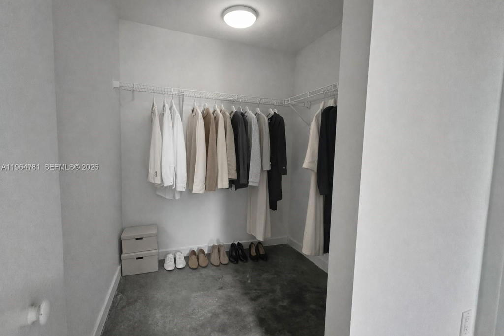Real estate property located at 151 1st St #1501, Miami-dade, Centro Condo, Miami, FL